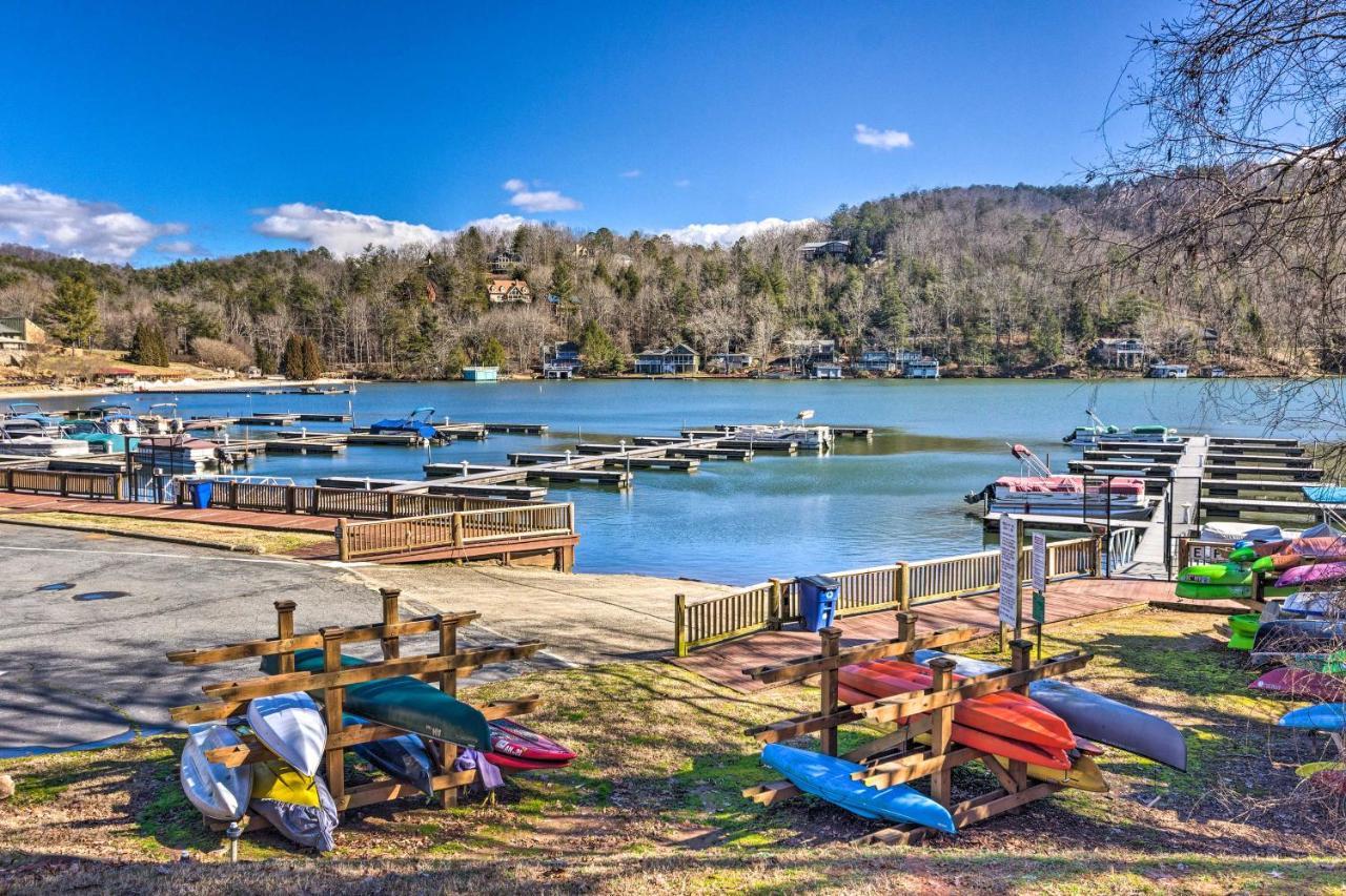 Luxe Rumbling Bald Retreat With Deck And Mountain View Villa เลกลัวร์ ภายนอก รูปภาพ